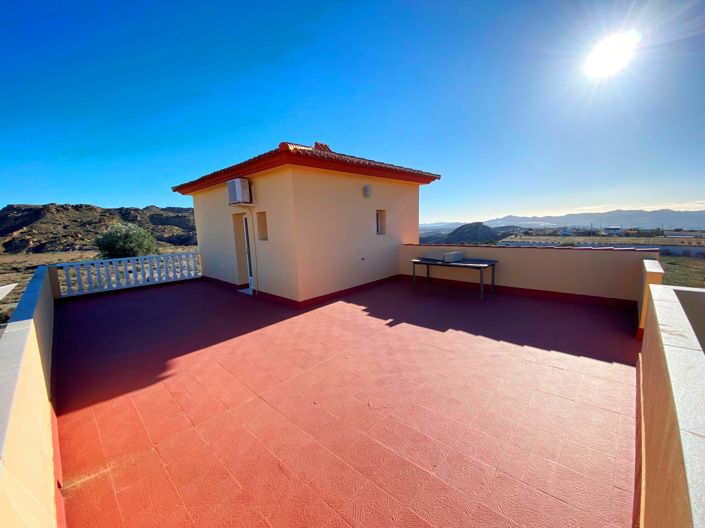 Image No.8-3 Bed Villa for sale