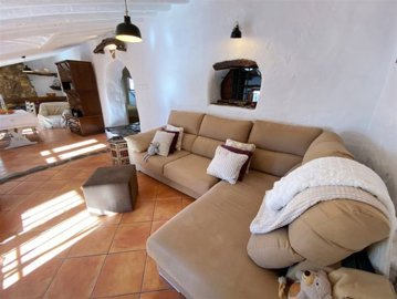 vh2705-village-town-house-for-sale-in-taberno