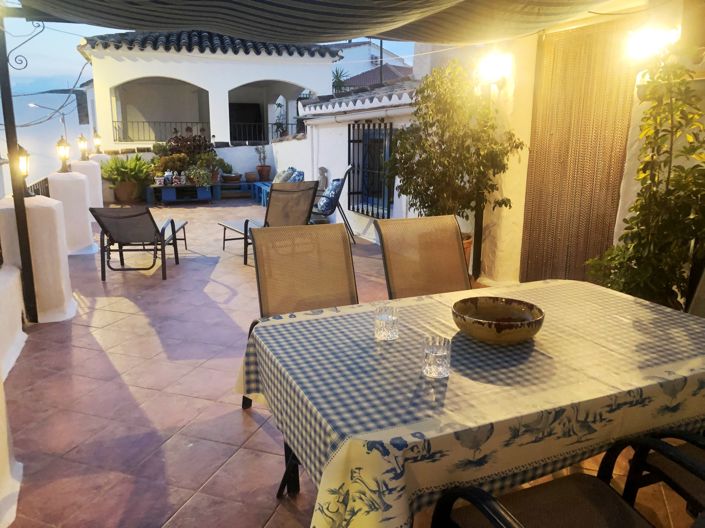 Image No.33-3 Bed Property for sale