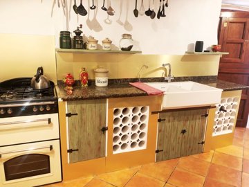 vh2705-village-town-house-for-sale-in-taberno