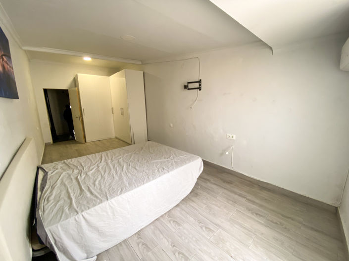 Image No.11-2 Bed Property for sale