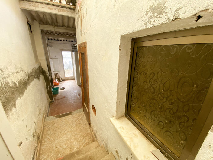 Image No.14-2 Bed Property for sale