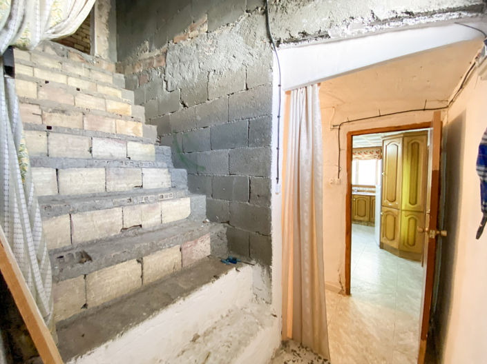 Image No.33-4 Bed Property for sale