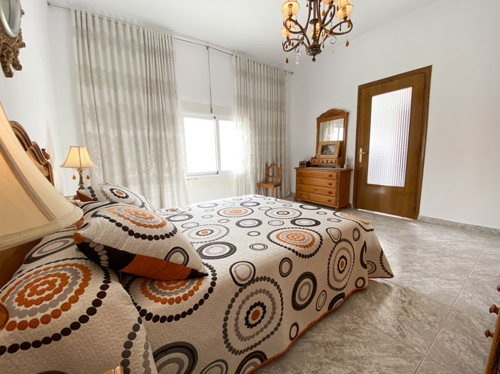 Image No.9-4 Bed Property for sale