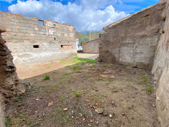 Image No.40-2 Bed Property for sale