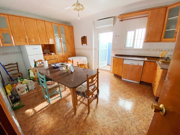 Image No.3-3 Bed Apartment for sale