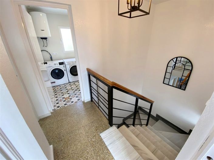 Image No.20-3 Bed Property for sale