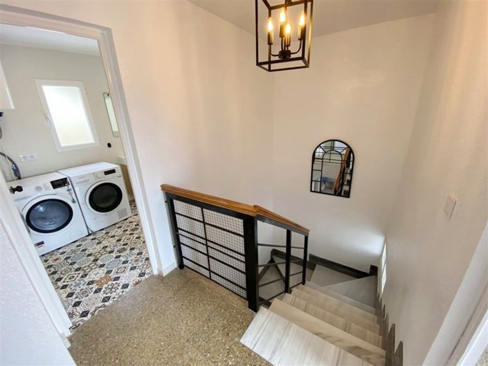 Image No.21-3 Bed Property for sale