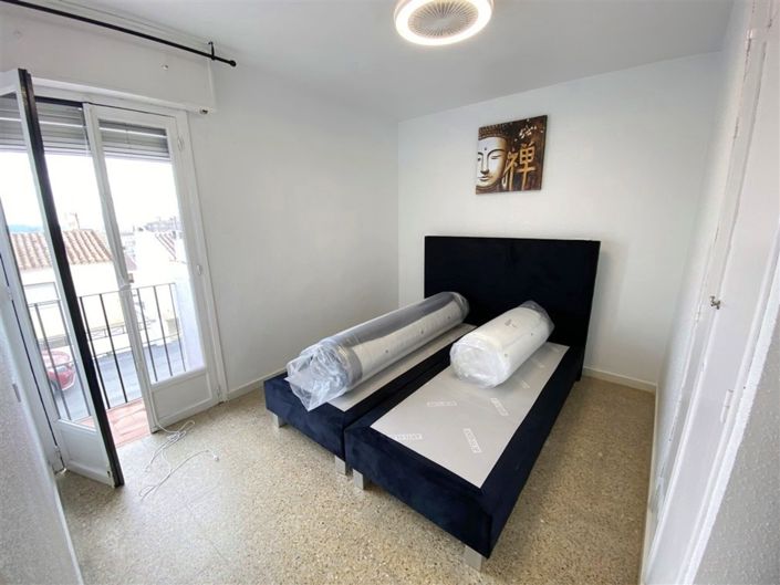 Image No.24-3 Bed Property for sale