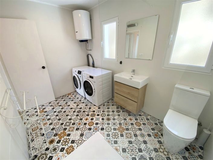 Image No.33-3 Bed Property for sale