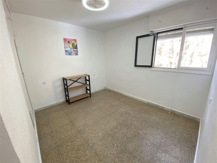 Image No.35-3 Bed Property for sale