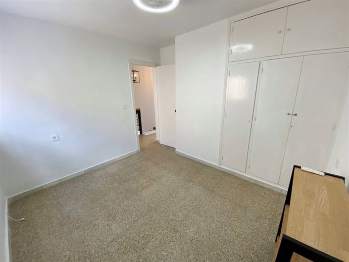 Image No.36-3 Bed Property for sale