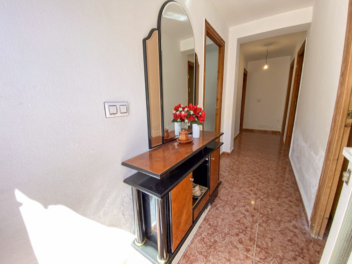 Image No.4-2 Bed Villa for sale