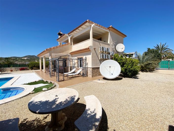 Image No.49-3 Bed Villa for sale