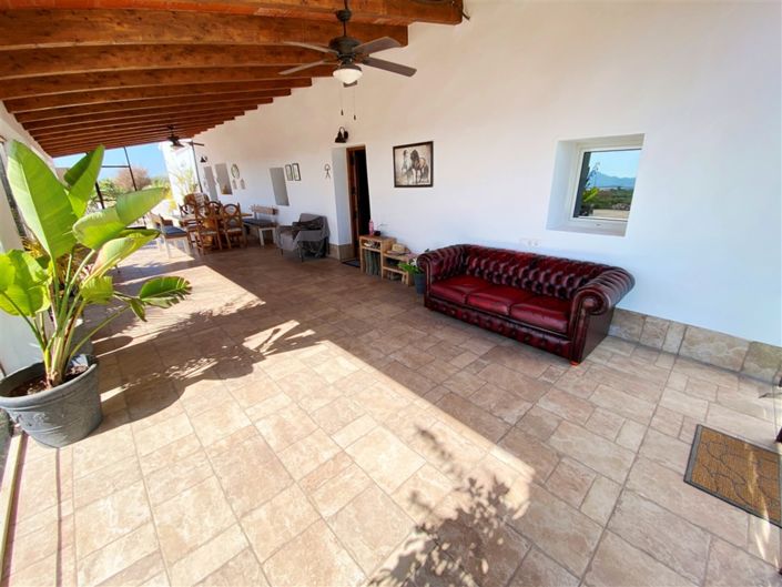 Image No.21-9 Bed Property for sale