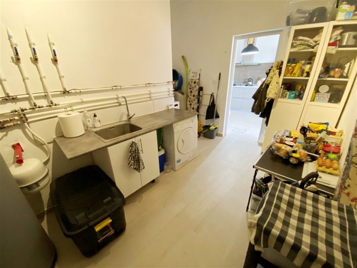 Image No.29-9 Bed Property for sale