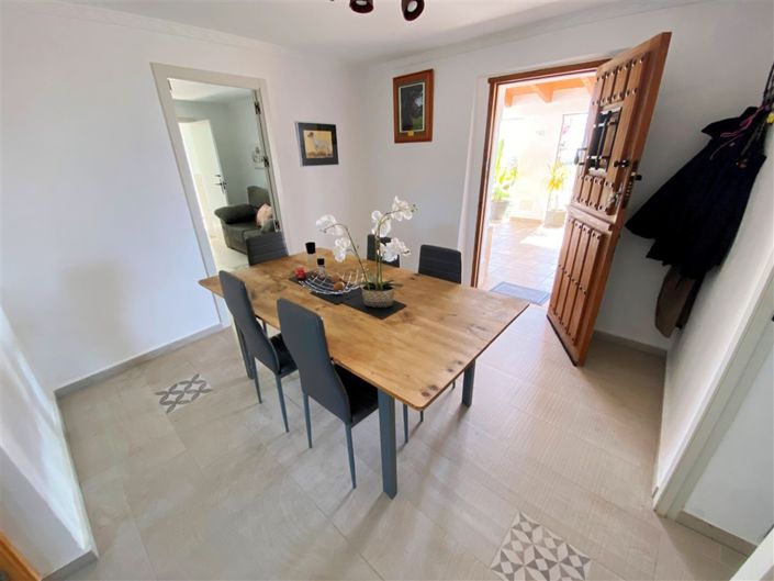 Image No.30-9 Bed Property for sale