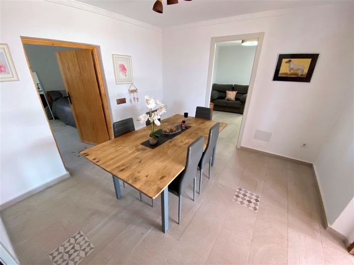 Image No.33-9 Bed Property for sale