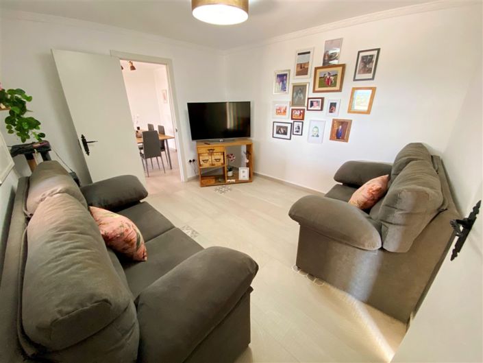 Image No.34-9 Bed Property for sale