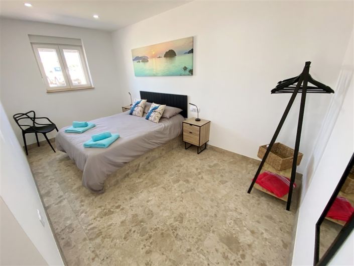 Image No.58-9 Bed Property for sale