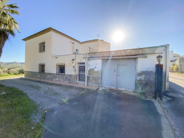 Image No.2-3 Bed Property for sale