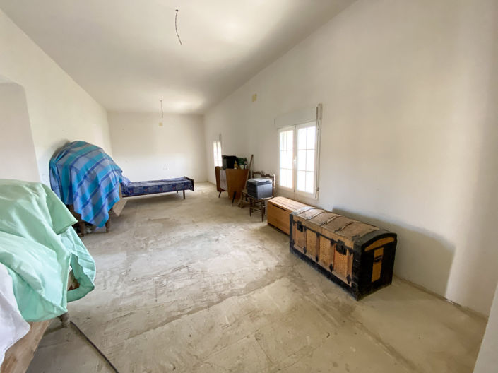 Image No.29-3 Bed Property for sale