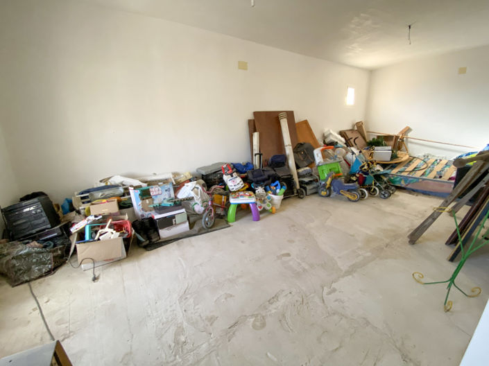 Image No.30-3 Bed Property for sale