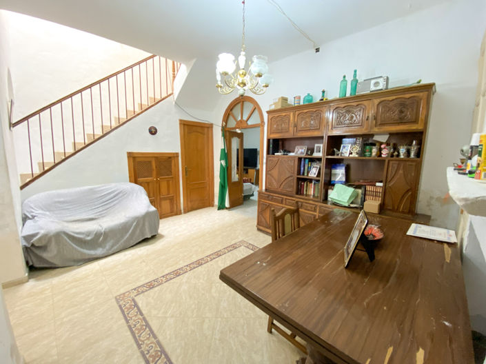 Image No.8-3 Bed Property for sale