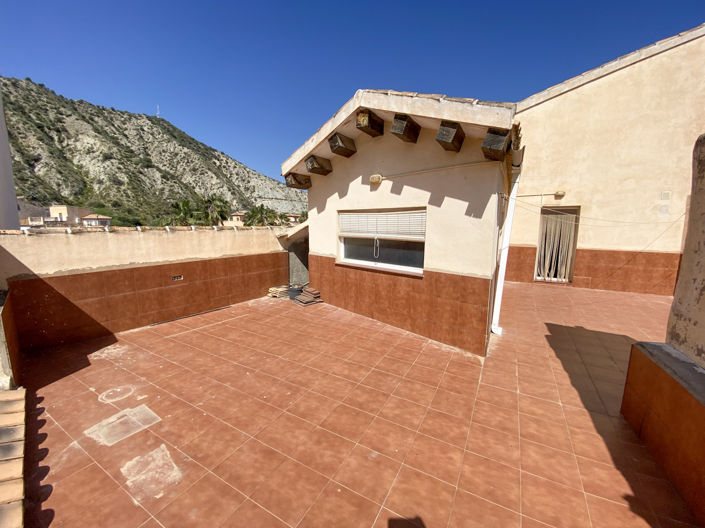 Image No.3-5 Bed Property for sale