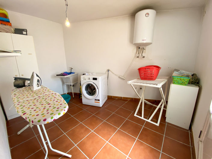 Image No.41-5 Bed Property for sale