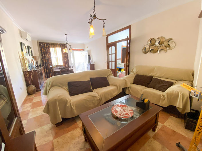 Image No.7-5 Bed Property for sale