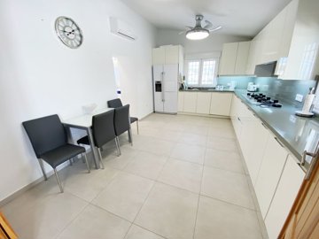 vh2708-villa-for-sale-in-huercal-overa-724811