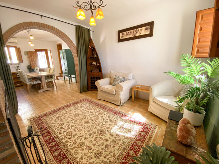 Image No.14-5 Bed Property for sale