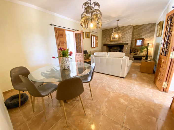 Image No.15-5 Bed Property for sale