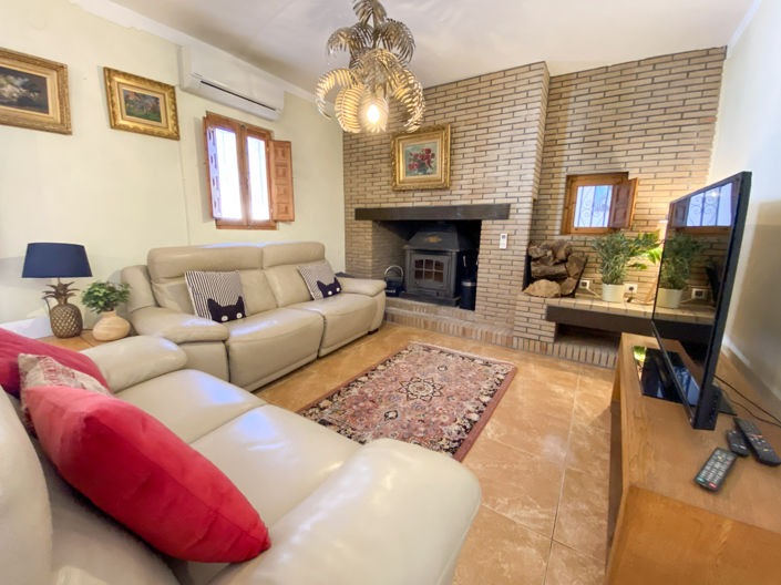 Image No.17-5 Bed Property for sale