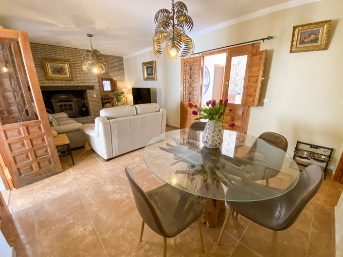 Image No.18-5 Bed Property for sale