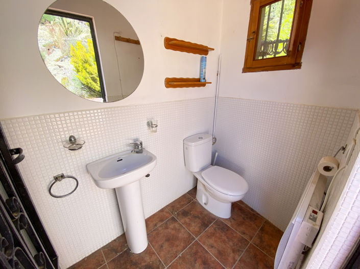 Image No.42-5 Bed Property for sale