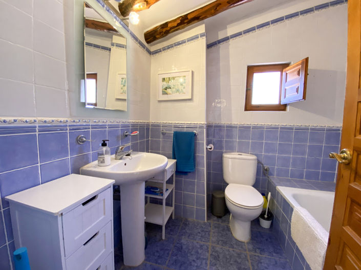 Image No.43-5 Bed Property for sale