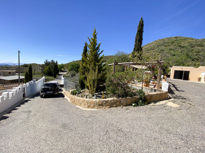 Image No.57-5 Bed Property for sale