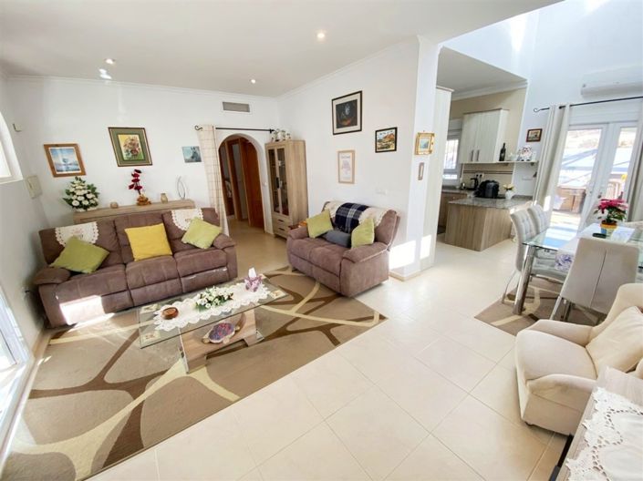 Image No.15-3 Bed Villa for sale