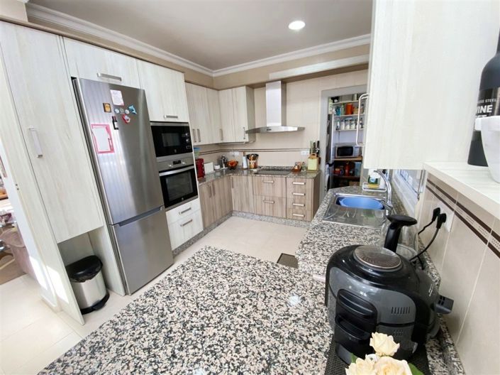 Image No.19-3 Bed Villa for sale