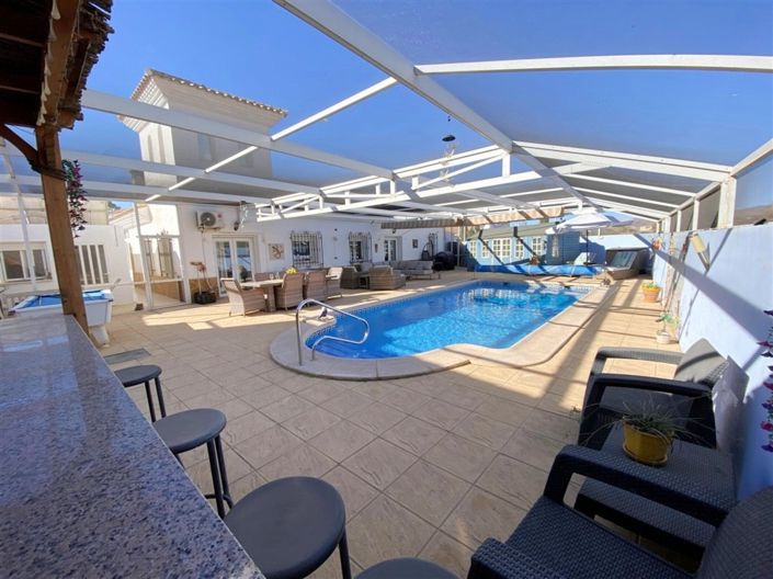 Image No.2-3 Bed Villa for sale