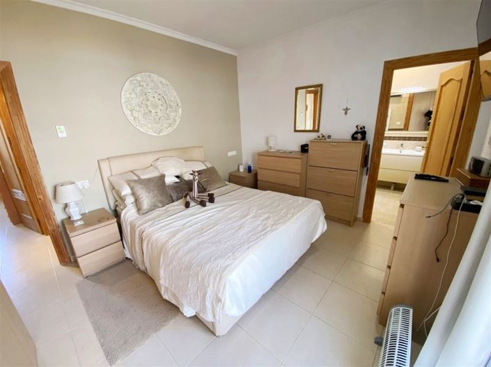 Image No.28-3 Bed Villa for sale