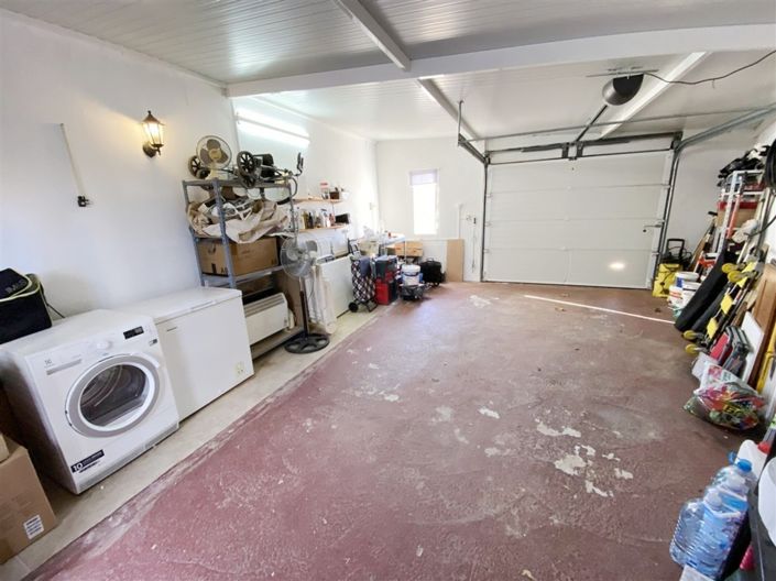 Image No.49-3 Bed Villa for sale