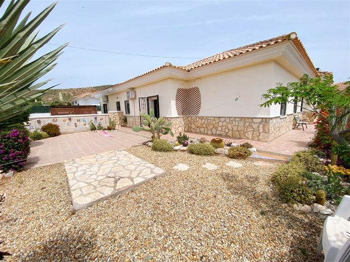 Image No.4-Villa de 3 chambres à vendre à Zurgena