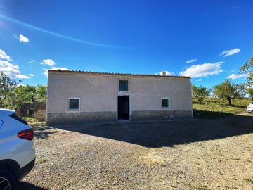 vh2738-country-house-for-sale-in-velez-rubio-