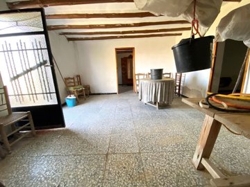 vh2738-country-house-for-sale-in-velez-rubio-