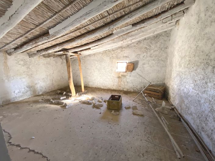 Image No.14-3 Bed Property for sale