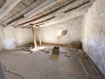 vh2738-country-house-for-sale-in-velez-rubio-