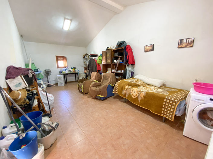 Image No.26-6 Bed Property for sale